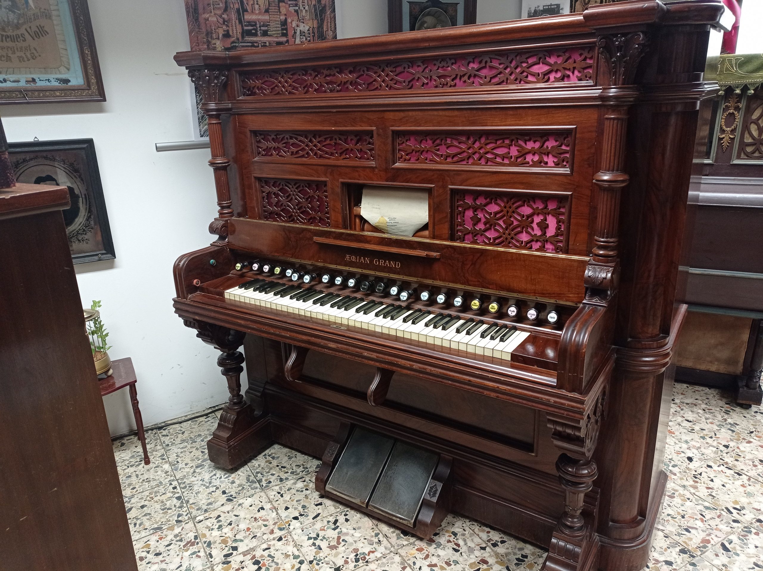 Exponat des Monats Februar – Reed Organ Aeolian Grand
